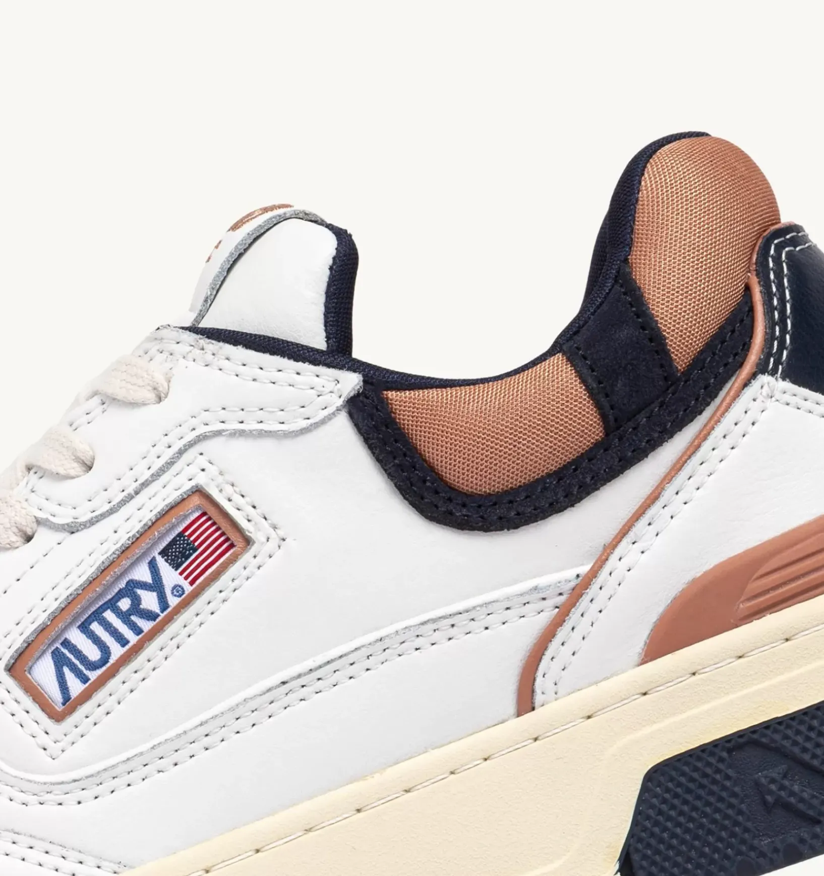 Sneakers Clc In Pelle Colore Bianco E Blu