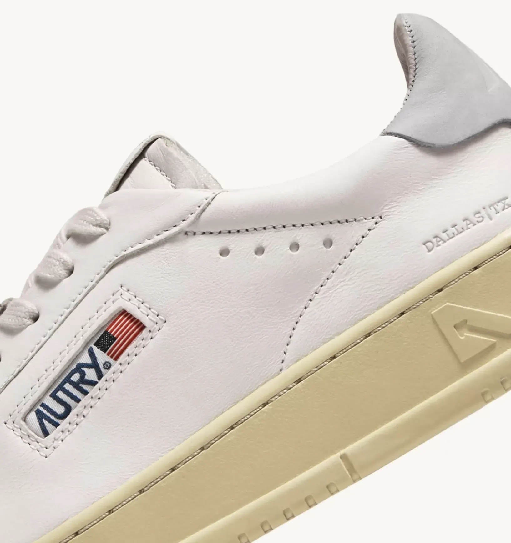Sneakers Dallas Low In Pelle Di Capra E Nabuk Colore Bianco