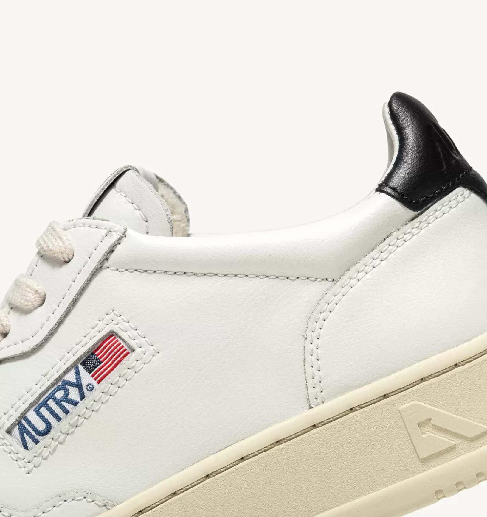 Sneakers Medalist Low In Pelle Bianca E Nera
