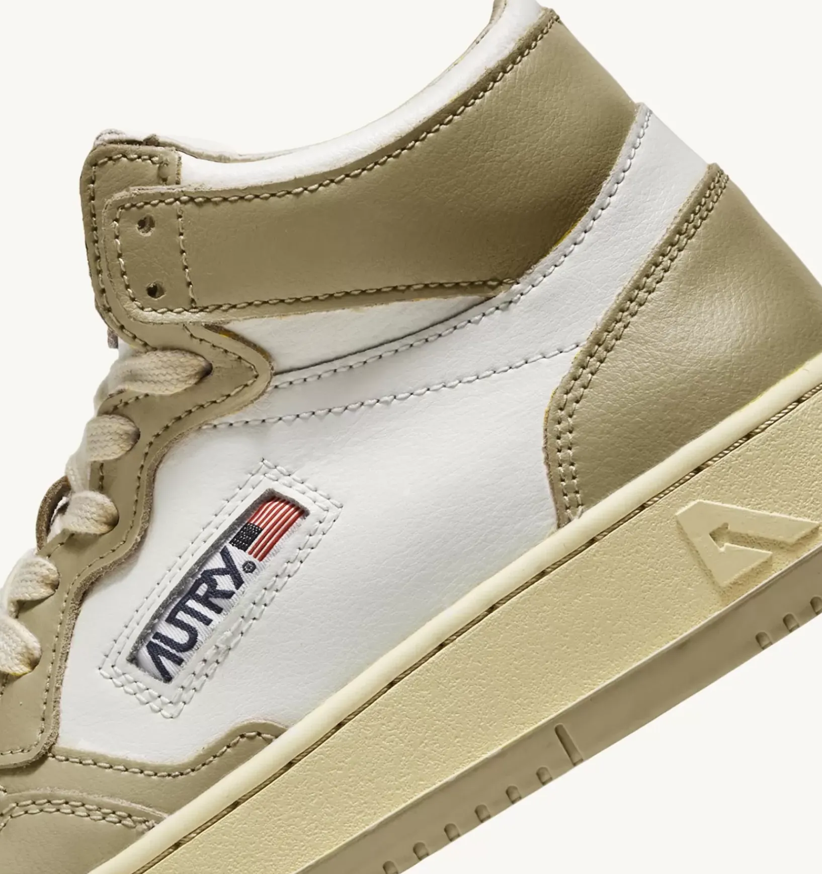 Sneakers Medalist Mid In Pelle Bicolore Bianco E Mud