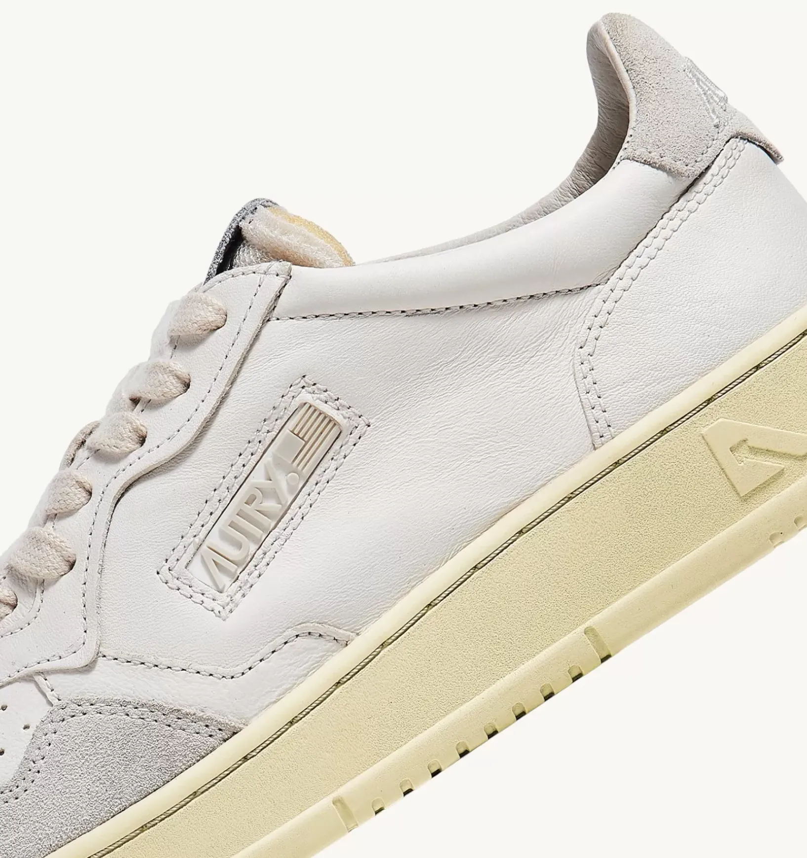 Sneakers Open Low In Pelle E Suede Colore Bianco