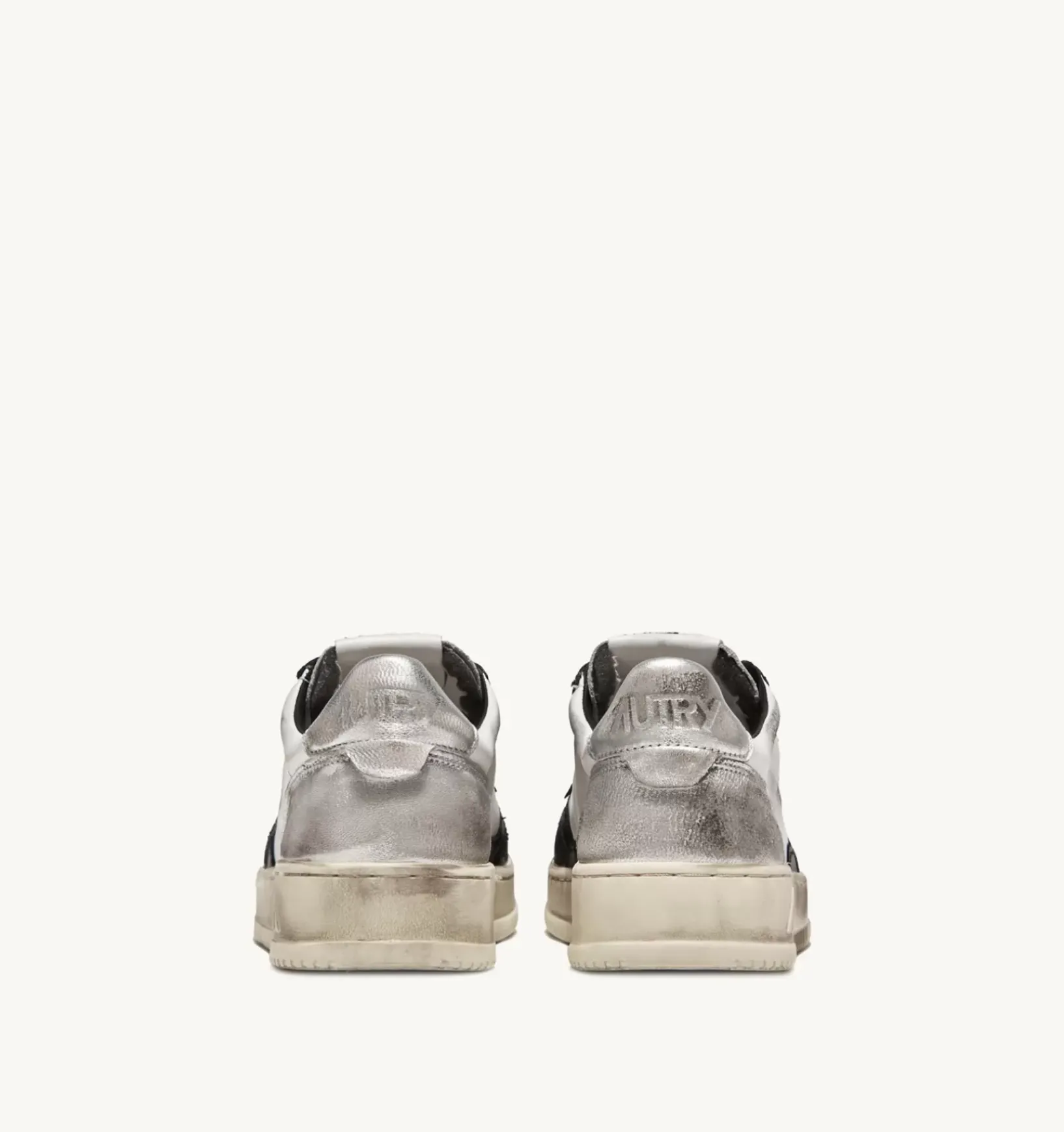 Sneakers Super Vintage Low In Pelle Bianco Nero E Argento